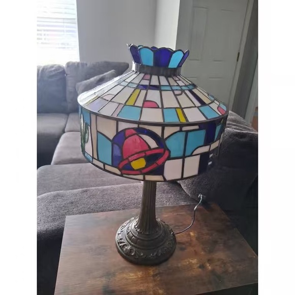 Vibrant Multicolor Stained Glass Table Lamp - Picture 10 of 12